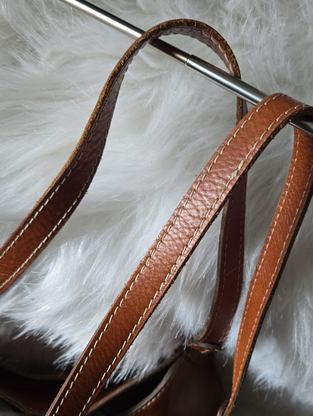 Patricia Nash Classic Women’s Leather Bag in Cognac Brown - Picture 6 of 11